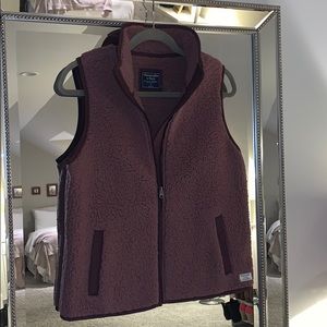 Abercrombie & Fitch purple sherpa vest